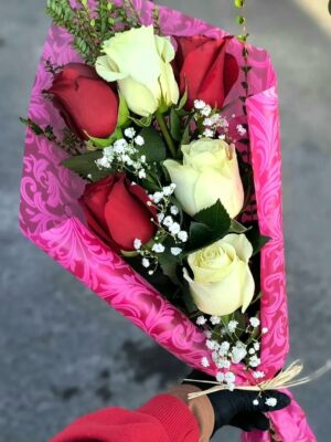 Ramo extendido de rosas ecuatorianas